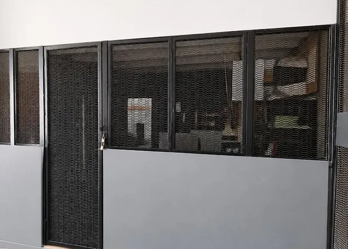 カプセルホテル Budget Near Mrt Shaw マニラ市